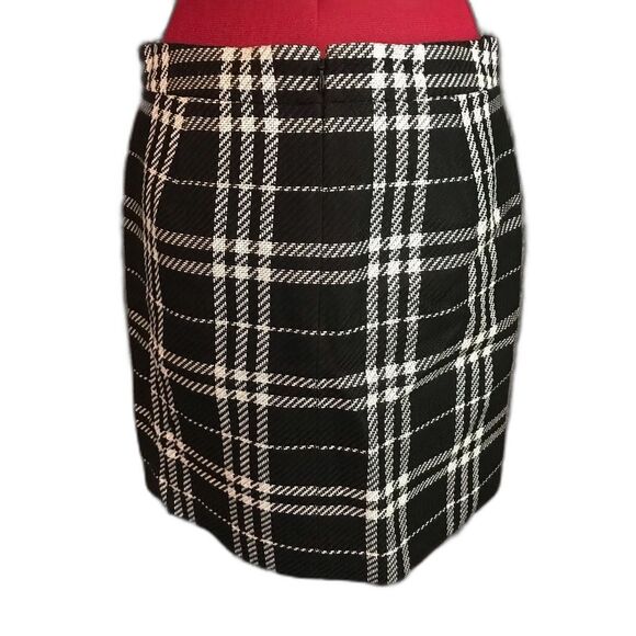 J. Crew Mini Skirt Women's Size 6 Black and White Plaid Pencil Preppy NWT - Picture 6 of 9